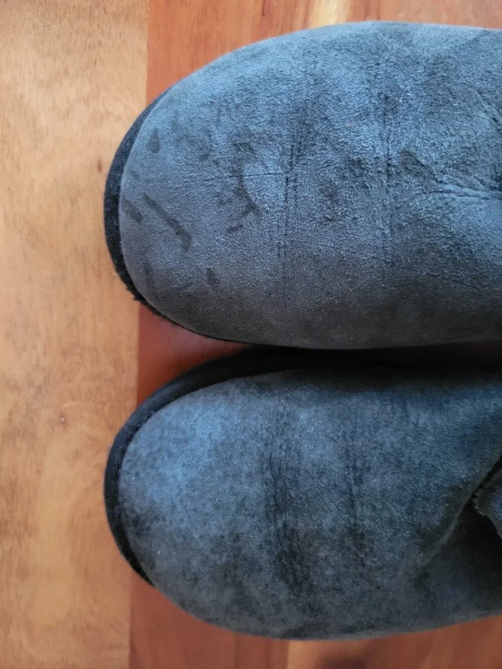 Ugg Australia Classic Black Suede Leather Sheepskin Boots US 3